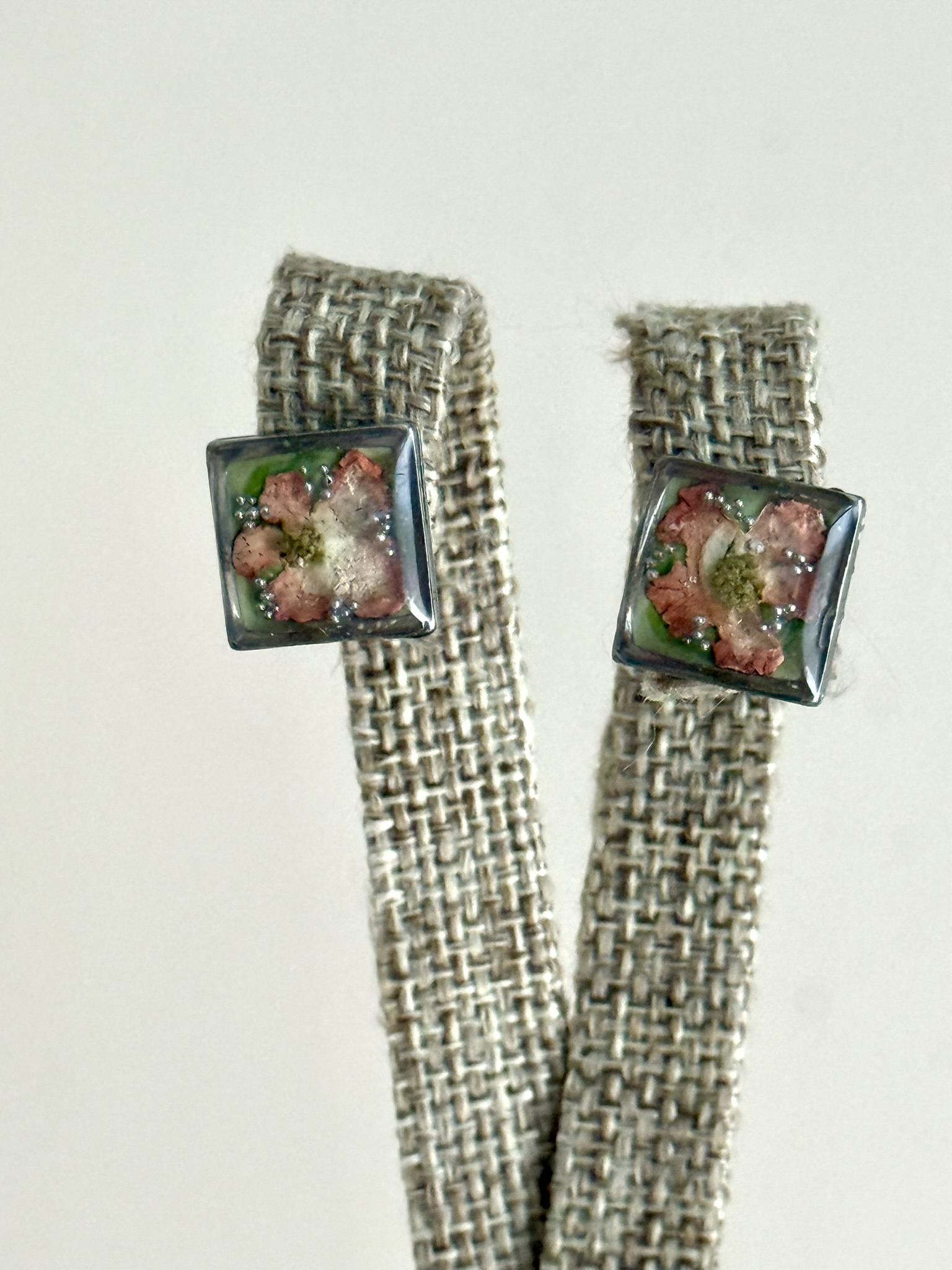 Silver and Coral in Love &mdash; Floral Alchemy