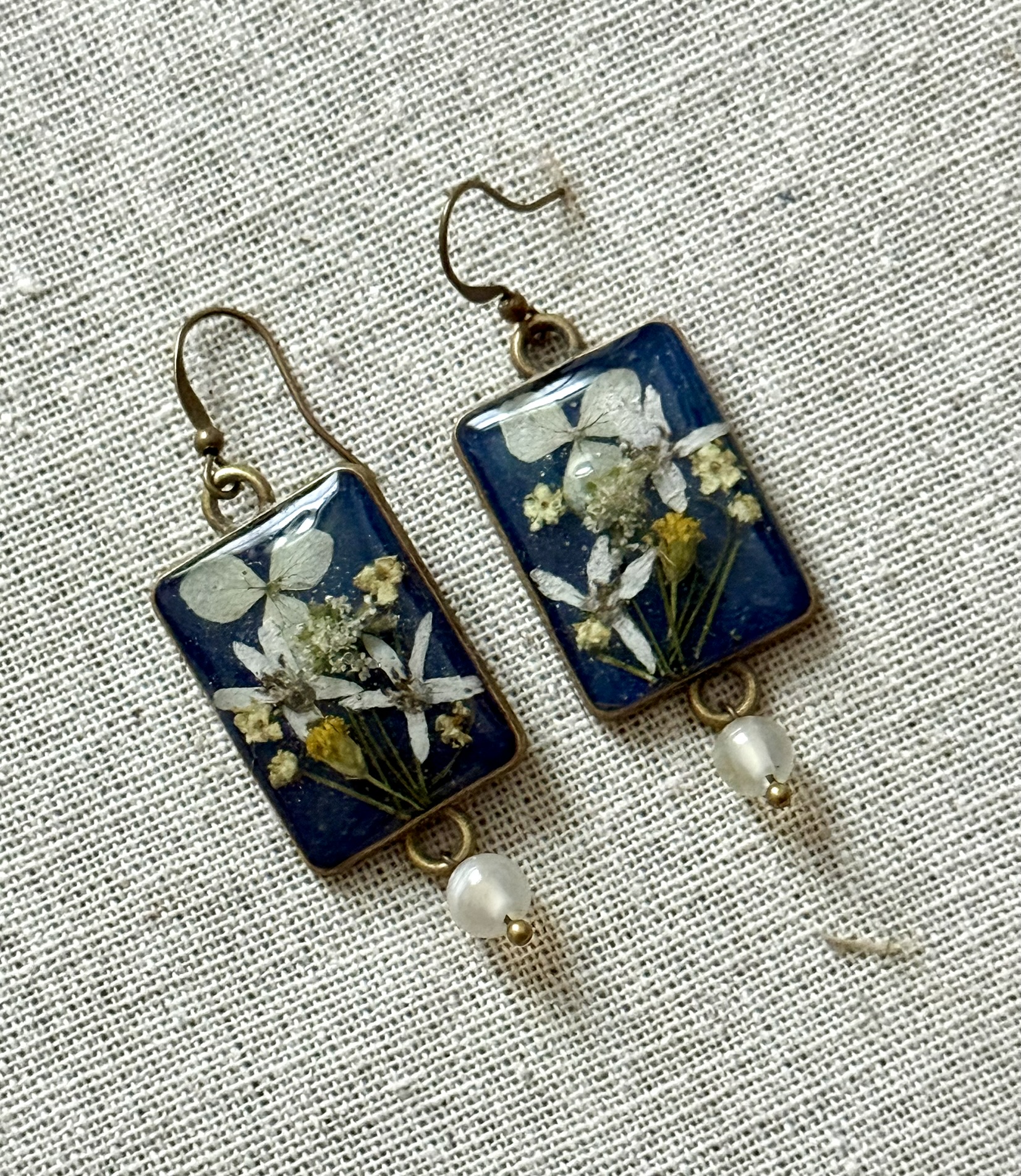 Botanical Splendor &mdash; Floral Alchemy