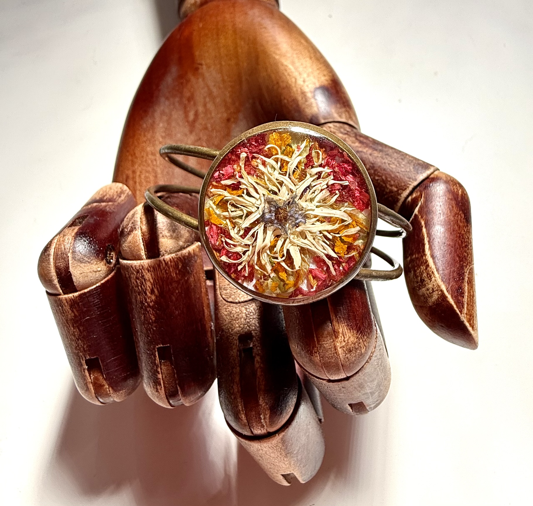 The Eye &mdash; Floral Alchemy
