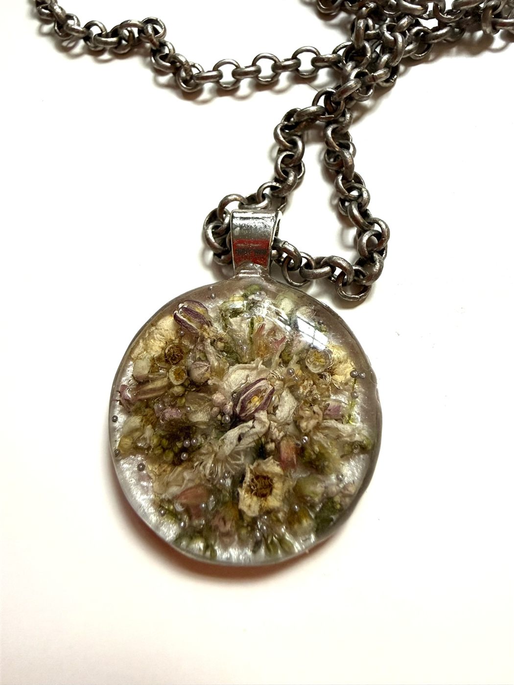 pendant-the-botanical-promise detail 3