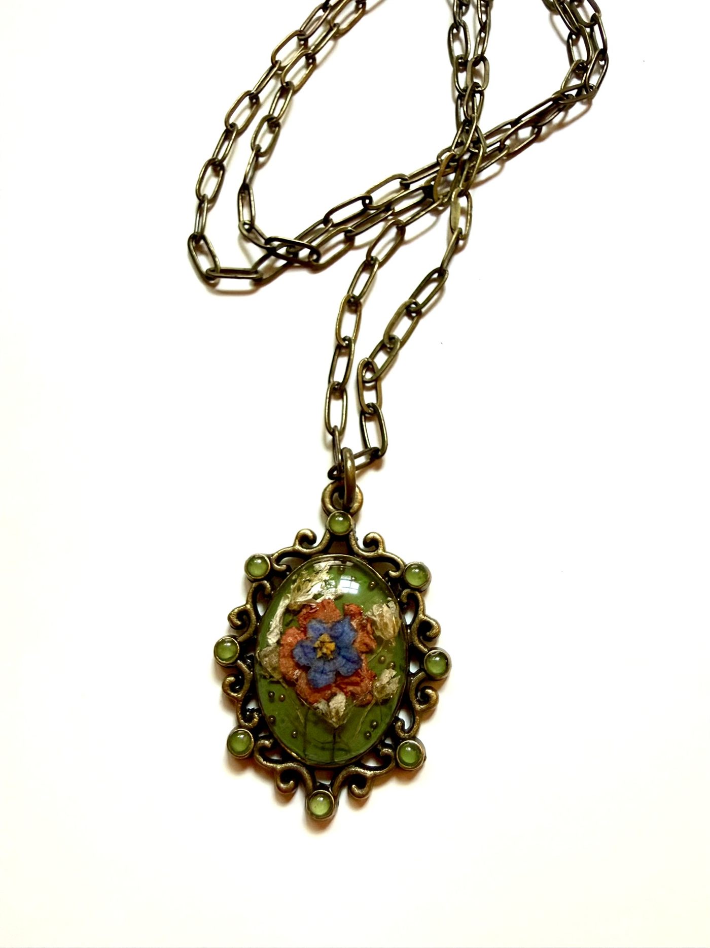 The Daisy Frame &mdash; detail
