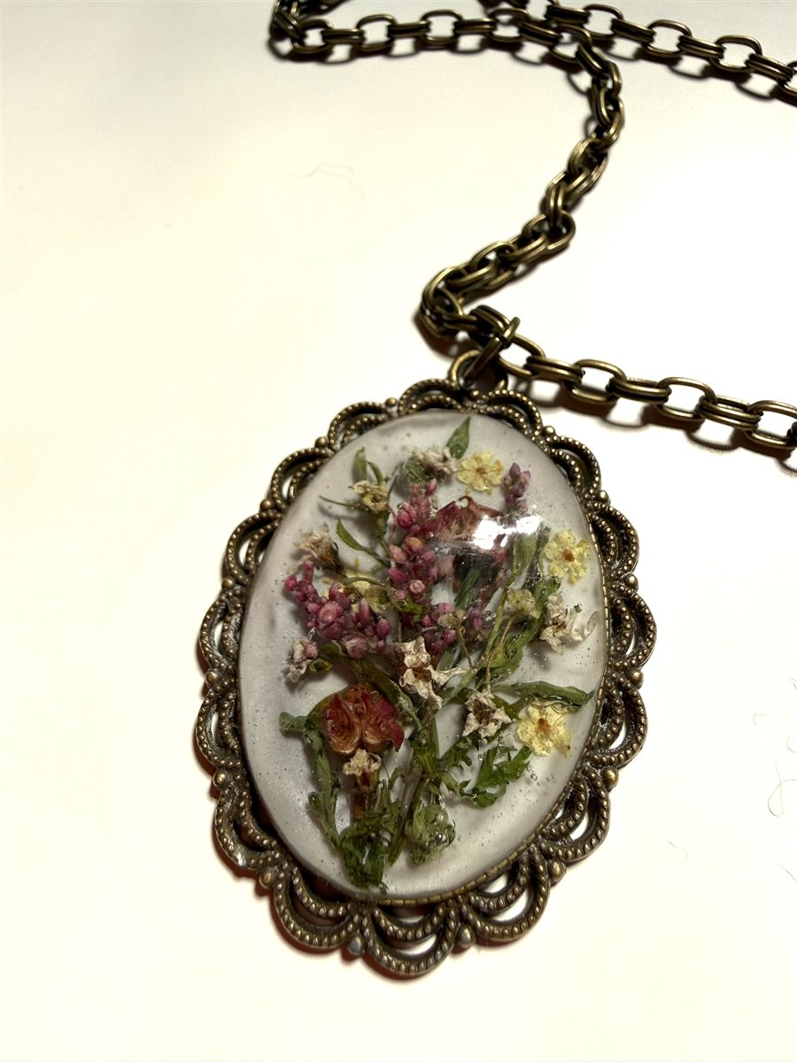 Smartweed, Elderflower and Buckthorn Berry &mdash; close detail