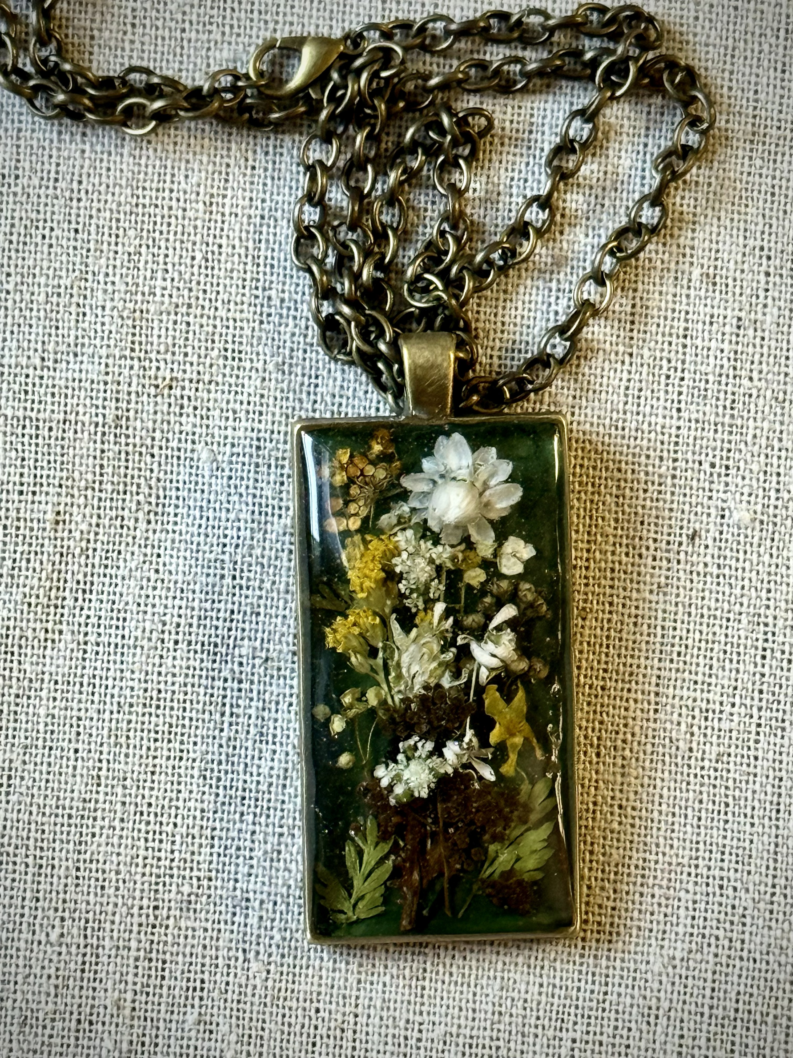 'The Apothecary's Daughter' &mdash; Floral Alchemy