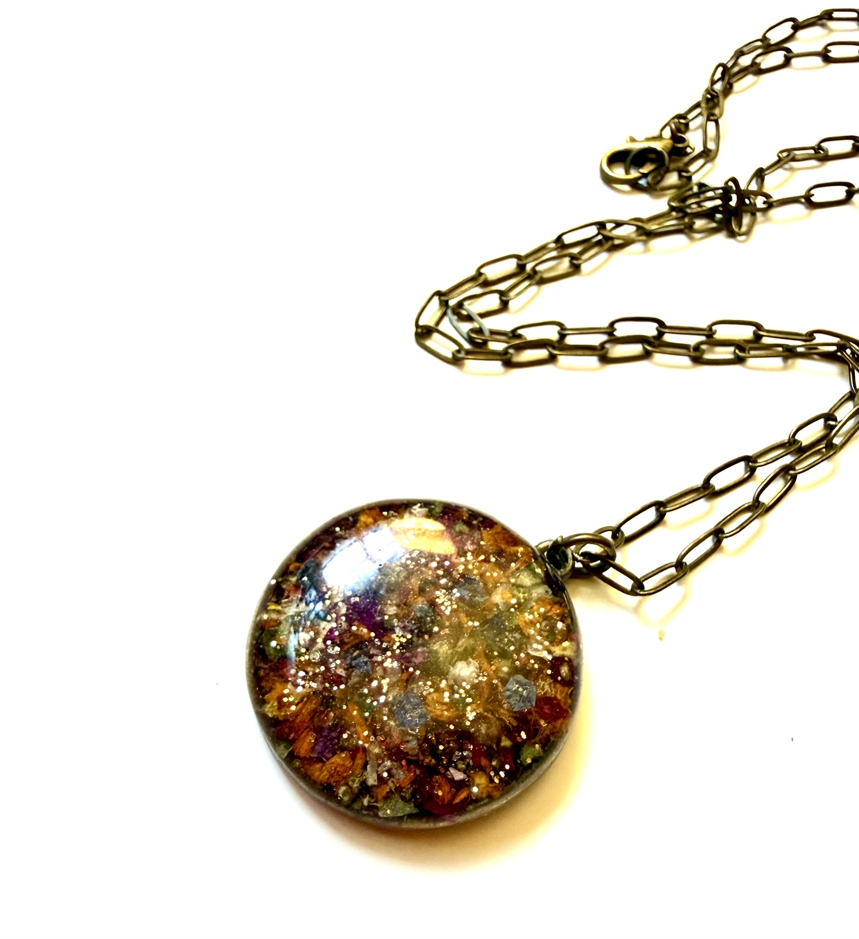 'The Oracle's Pendant' &mdash; detail 1